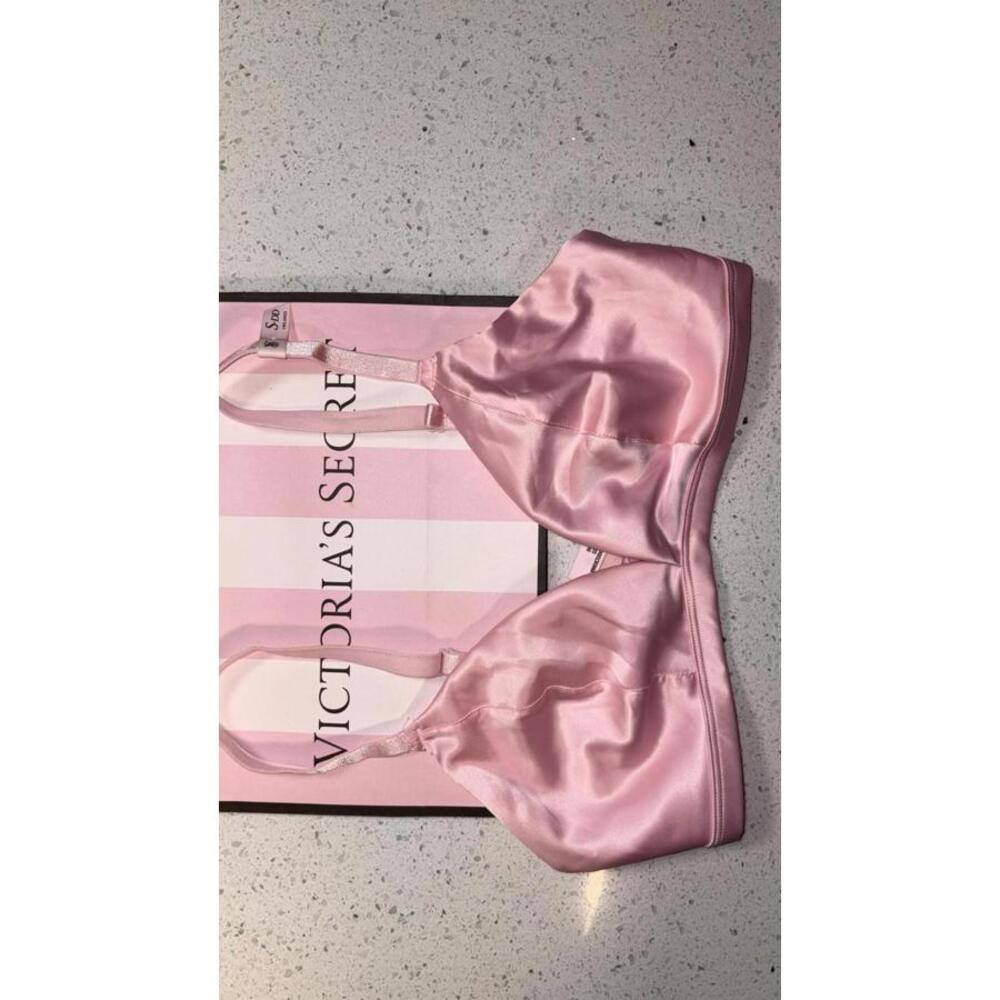 NWT Victoria's SecretTease Pink Wireless Triangle Bralette Size S-DD